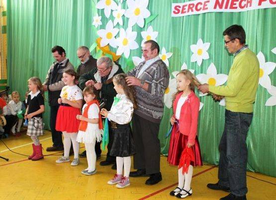  Grafika #6: DZIEŃ BABCI I DZIADKA I 2015