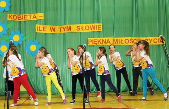 Grafika #10: Dzień Kobiet 2015