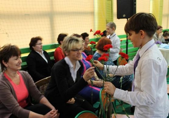 Grafika #12: Dzień Kobiet 2015