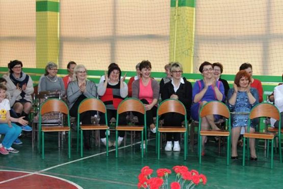 Grafika #2: Dzień Kobiet 2015