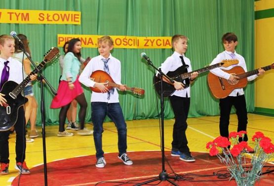 Grafika #8: Dzień Kobiet 2015