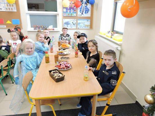  Grafika #14: BALE W KARNAWALE