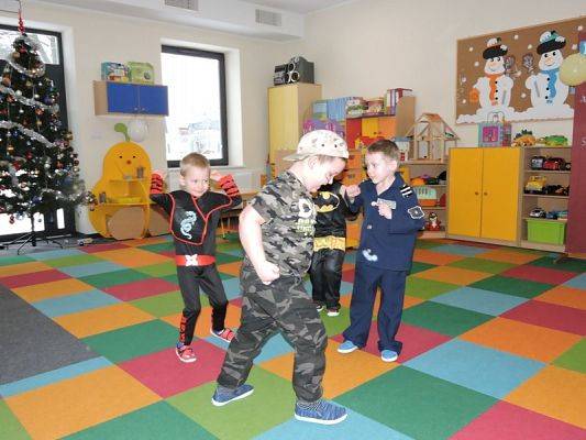  Grafika #13: BALE W KARNAWALE