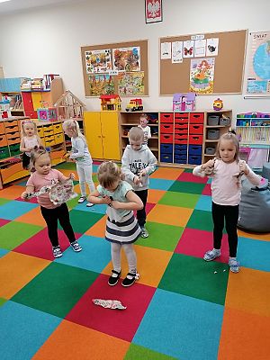  Grafika #7: JESIENNA SZARUGA