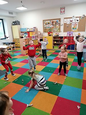  Grafika #9: JESIENNA SZARUGA