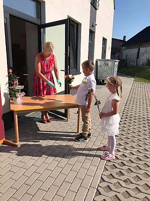  Grafika #2: WITAMY WAKACJE