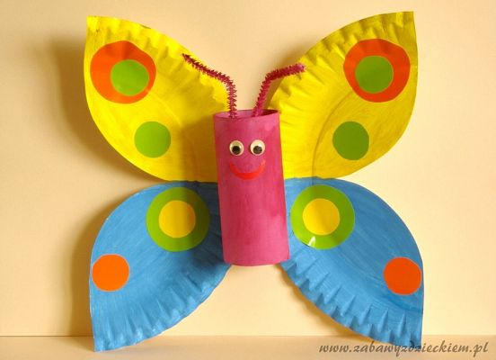 Grafika #1: MOTYLE I KWIATY