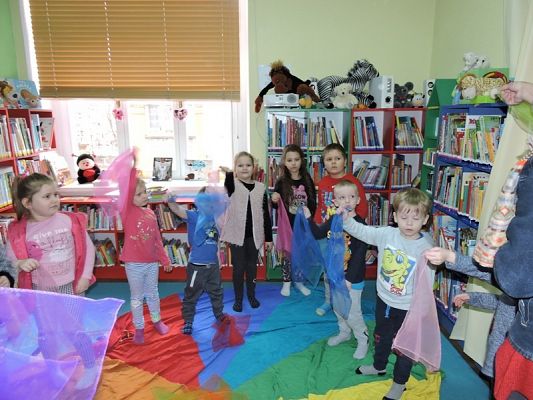 Grafika #6: Wycieczka do Miejskiej Biblioteki w Lęborku