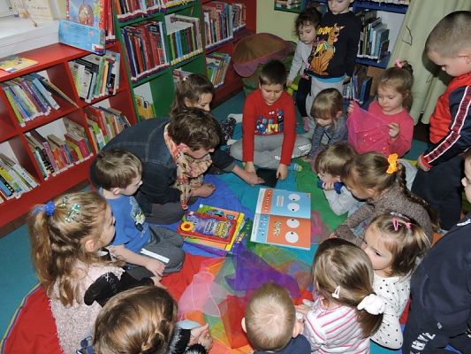 Grafika #14: Wycieczka do Miejskiej Biblioteki w Lęborku