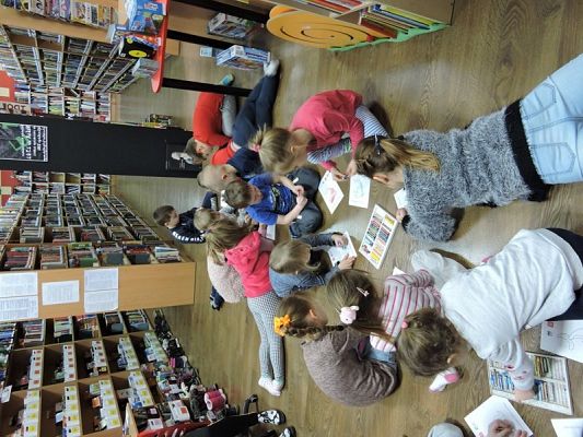 Grafika #15: Wycieczka do Miejskiej Biblioteki w Lęborku