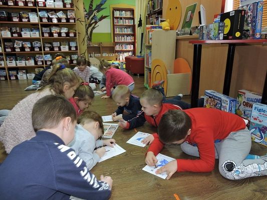 Grafika #12: Wycieczka do Miejskiej Biblioteki w Lęborku