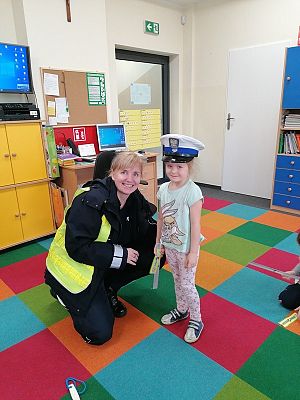  Grafika #4: GOŚCIE W PRZEDSZKOLU