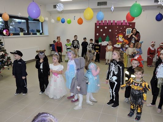  Grafika #53: Bale w Karnawale