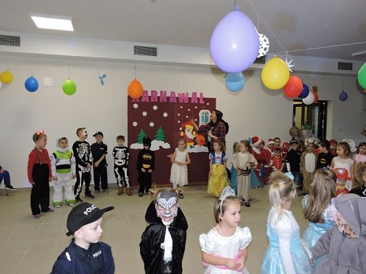  Grafika #47: Bale w Karnawale