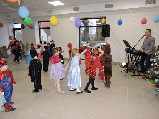  Grafika #54: Bale w Karnawale