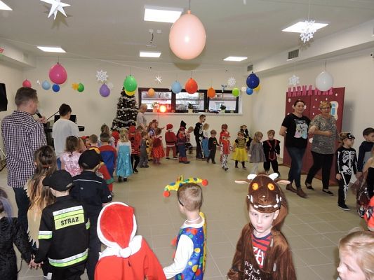  Grafika #65: Bale w Karnawale