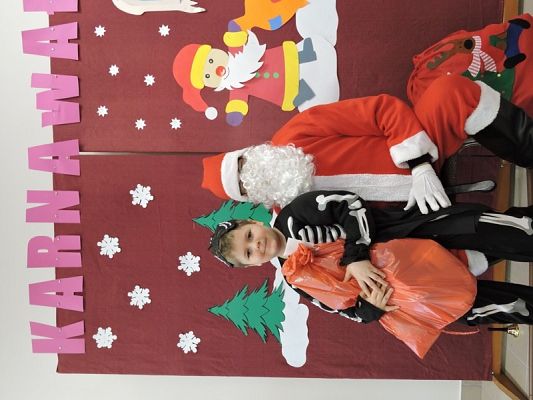  Grafika #26: Bale w Karnawale