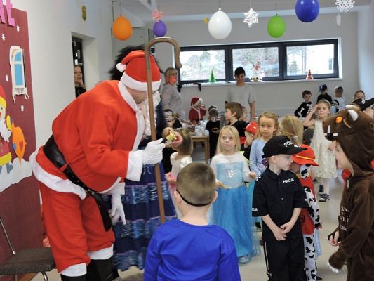  Grafika #71: Bale w Karnawale