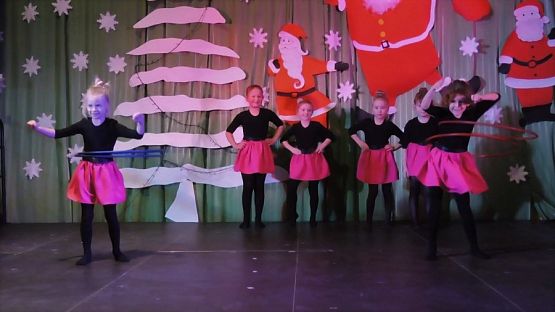  Grafika #3: KIERMASZ ŚWIĄTECZNY