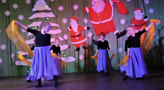  Grafika #5: KIERMASZ ŚWIĄTECZNY