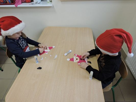  Grafika #5: Czekamy na Mikołaja