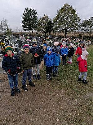  Grafika #2: Pamiętamy o tych, którzy odeszli