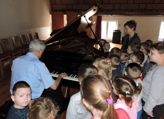  Grafika #6: W świecie muzyki