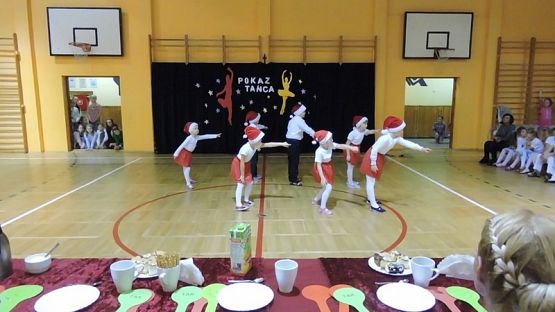  Grafika #5: Roztańczone przedszkolaki