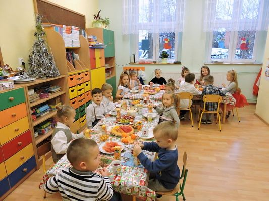  Grafika #7: Wigilia w przedszkolu