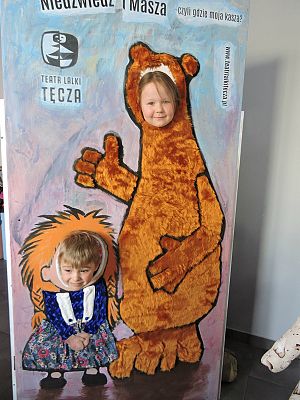  Grafika #2: WIZYTA W TEATRZE