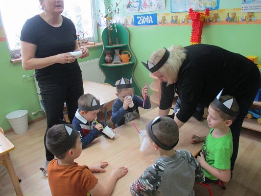  Grafika #18: Dzień kota