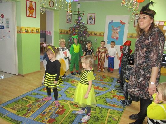  Grafika #11: Bal karnawałowy