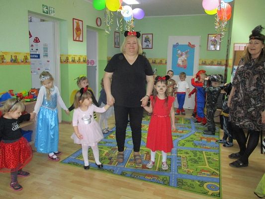  Grafika #14: Bal karnawałowy