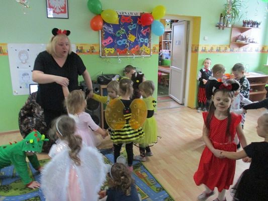  Grafika #20: Bal karnawałowy