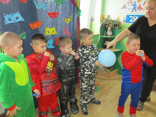  Grafika #51: Bal karnawałowy