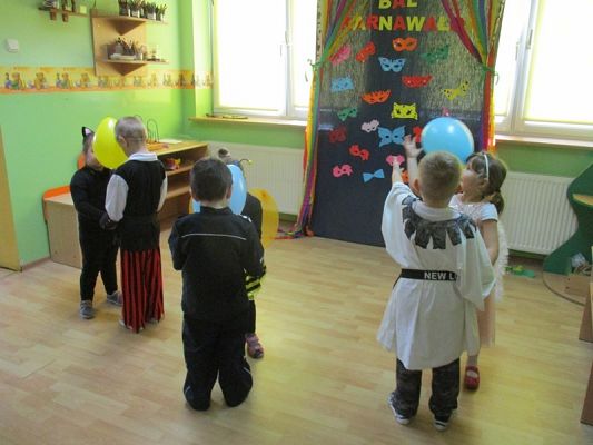  Grafika #53: Bal karnawałowy