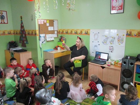  Grafika #66: Bal karnawałowy