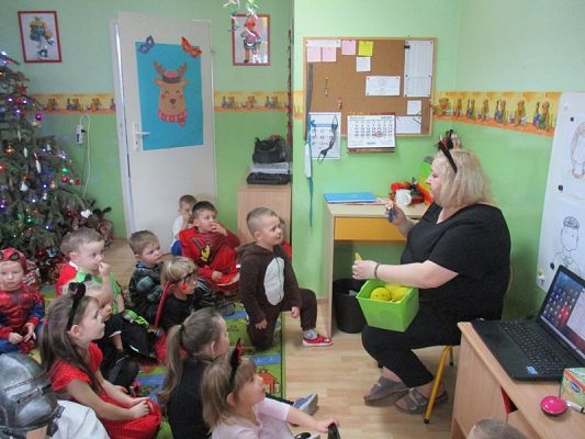  Grafika #61: Bal karnawałowy