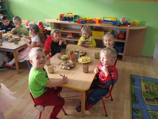  Grafika #72: Bal karnawałowy