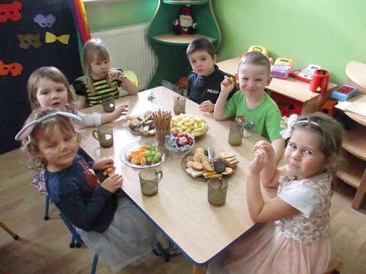  Grafika #70: Bal karnawałowy