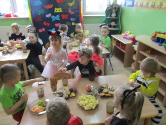  Grafika #73: Bal karnawałowy