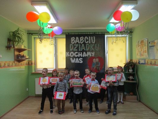  Grafika #4: Święto Babci i Dziadka