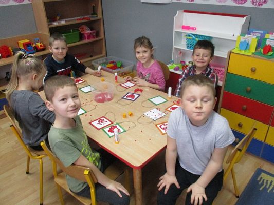  Grafika #2: Galeria Przedszkolaków - Święto Babci i Dziadka