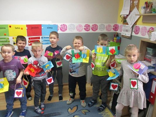  Grafika #4: Galeria Przedszkolaków - Święto Babci i Dziadka