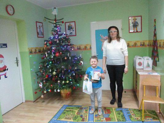  Grafika #24: Rodzinny Konkurs Plastyczny pod hasłem: Najpiękniejsza Świąteczna Kartka Bożonarodzeniowa