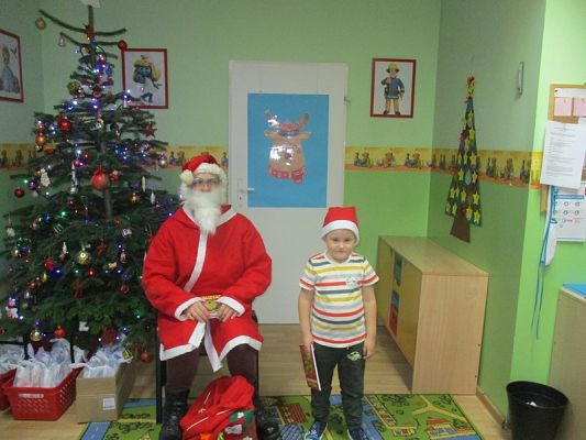 Grafika #14: Mikołajki w przedszkolu