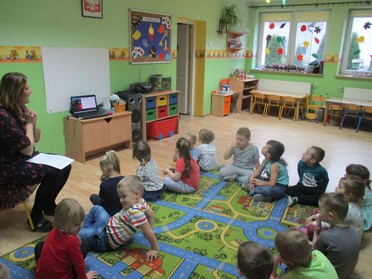  Grafika #1: Zabawa andrzejkowa w przedszkolu