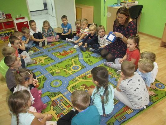  Grafika #6: Zabawa andrzejkowa w przedszkolu