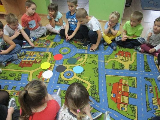  Grafika #15: Zabawa andrzejkowa w przedszkolu