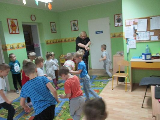  Grafika #17: Zabawa andrzejkowa w przedszkolu